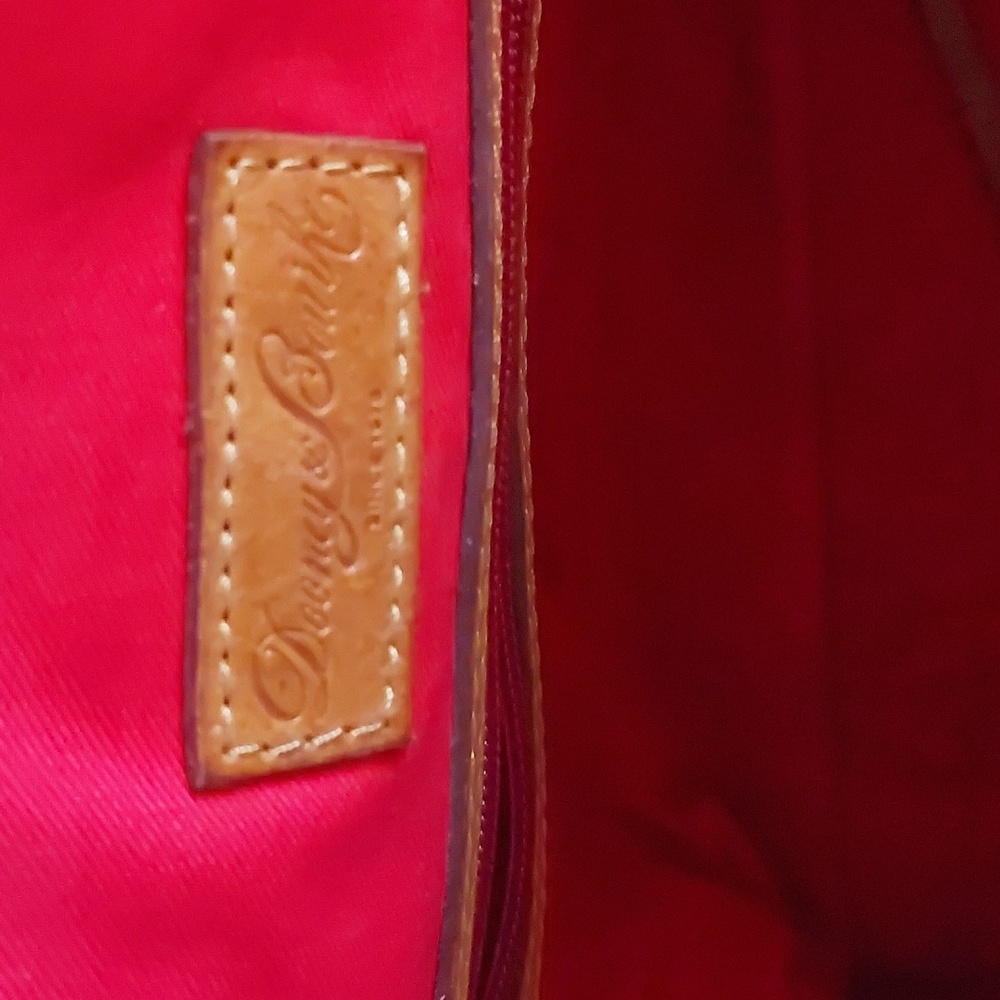 Dooney&Bourke Florentine Leather Domed 🌼 - Picture 9 of 16
